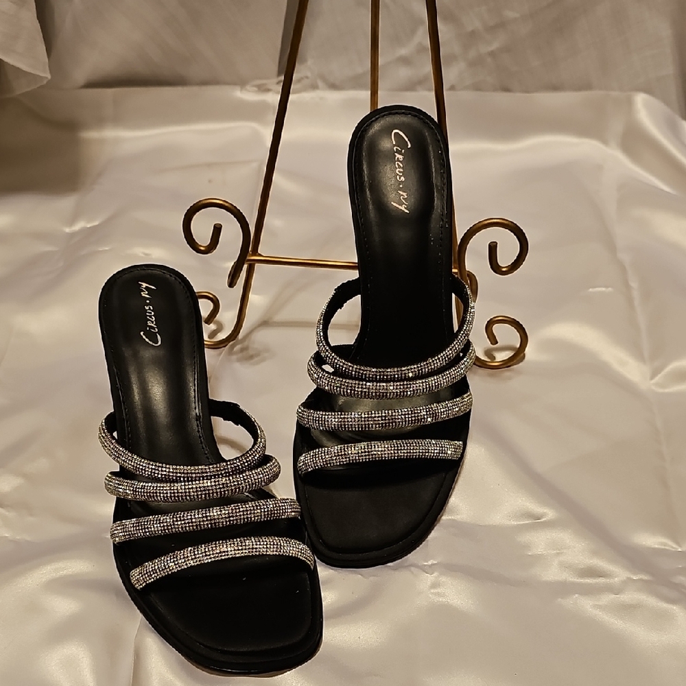 Circus by Sam Edelman Black Heels with Glittering Silver Accents